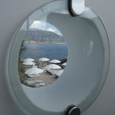 hublot-terrasse-panoramique-design-wilmotte-la-cigale-vista-beach